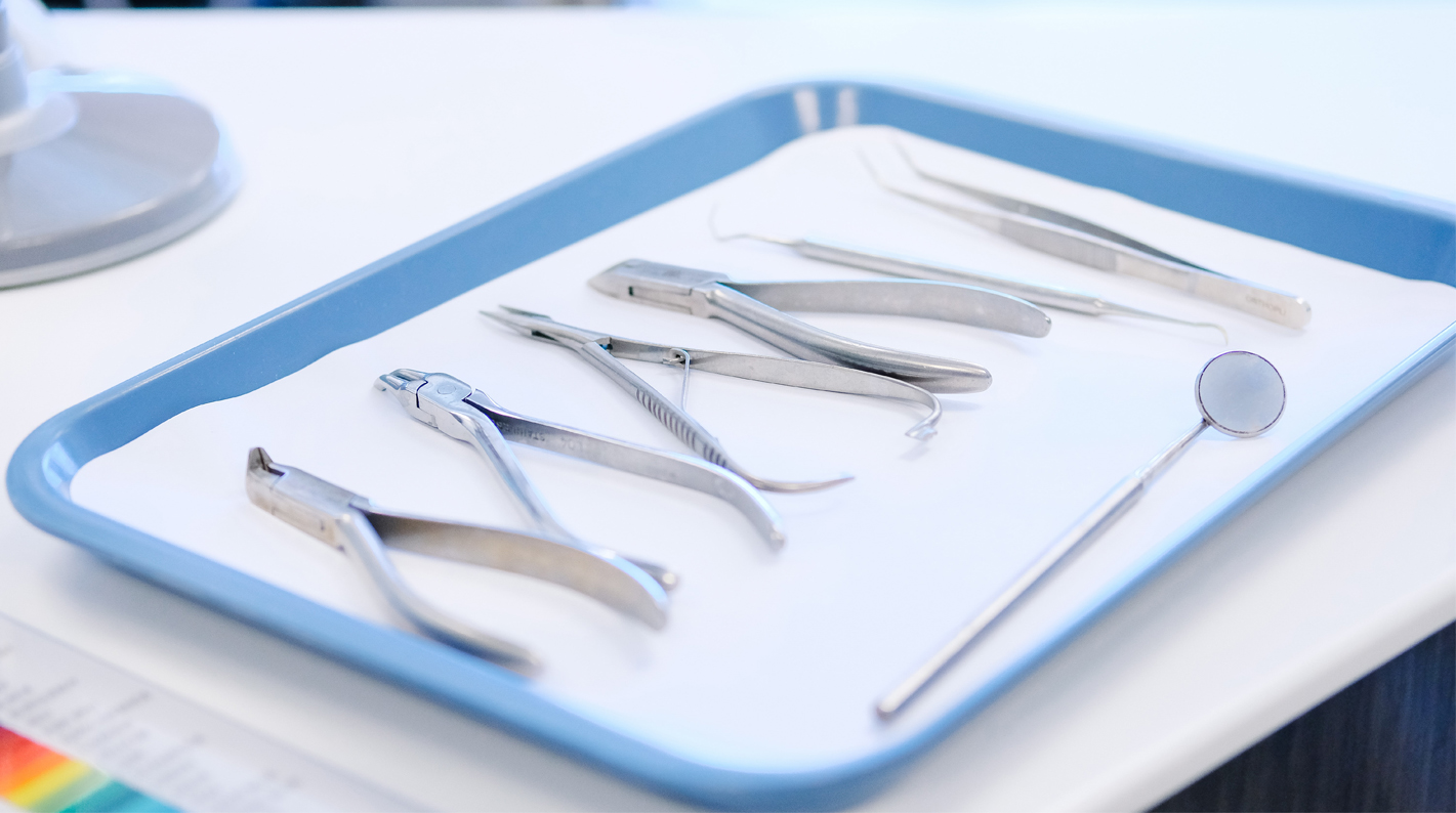 Instruments used in invisible braces treatments