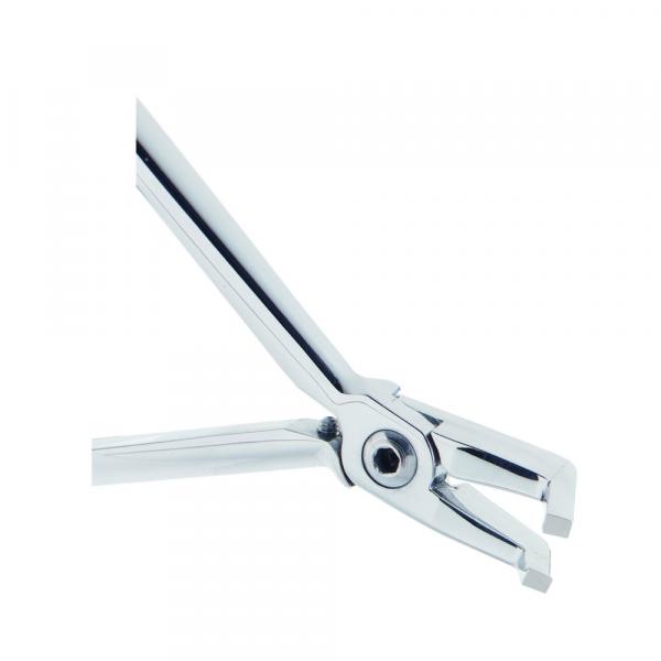 Falcon ™ Angled Pliers to remove Brackets. Img: 201807031