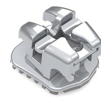 Easyclip+ Interactive Bracket Roth/MBT .018" (5u.) - 18" UL4/5 with Hook 7°T 0°A. 5 pieces Img: 202011211 Easyclip+ Interactive Bracket Roth/MBT .018" (5u.) - 18" UL4/5 with Hook 7°T 0°A. 5 pieces Img: 202011211