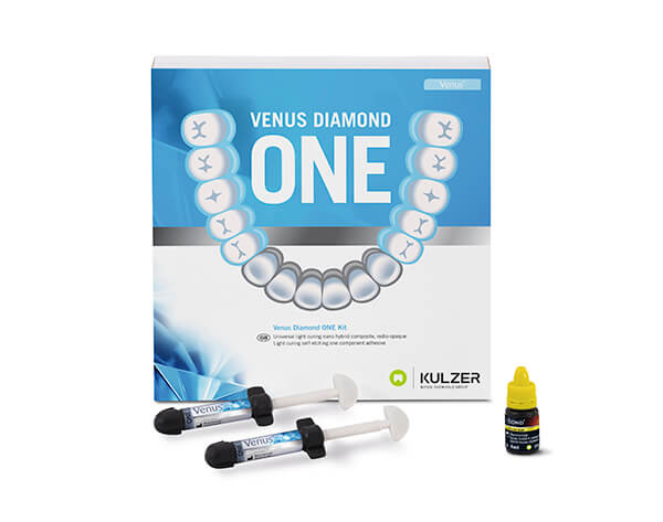 Venus Diamond ONE Shade Monochromatic Composite seringues 