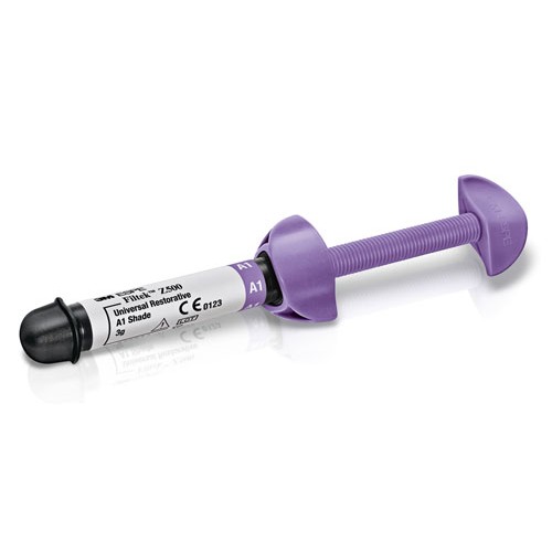 Filtek Z500: Composito Universale (1 x 3 gr)