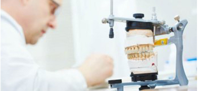 Tipos de articuladores dentales para estudiantes de odontología: Semiajustables y ajustables