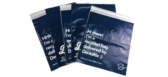 En Dentaltix nuestro packaging es con bolsas 70% recicladas ¡Gracias por ayudarnos a cuidar el medioambiente!